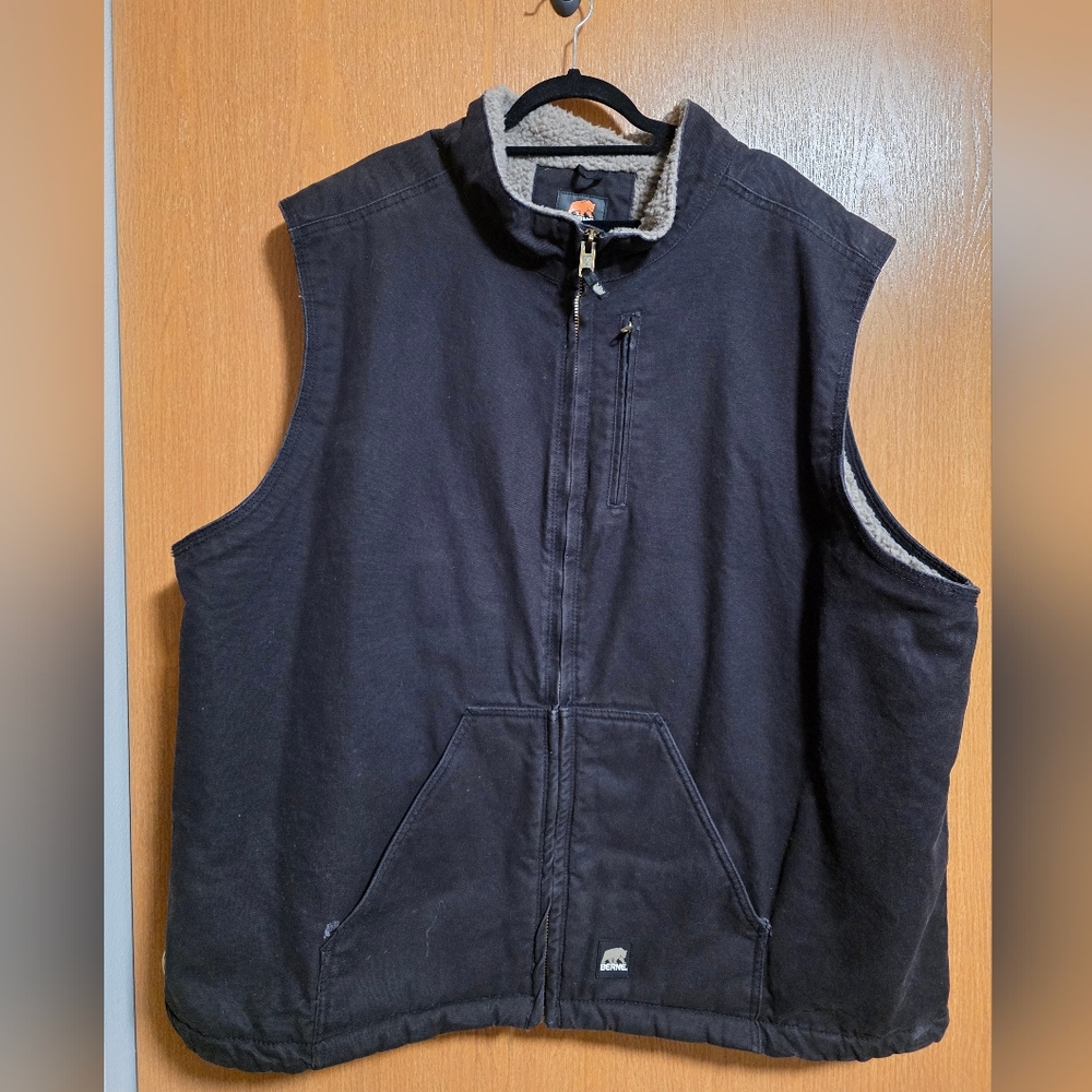 Men's Black Fleece Vest